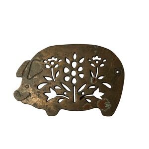 Vintage Brass Pig Trivet Hot Pad Floral Design Rustic Farmhouse Kitchen Decor
